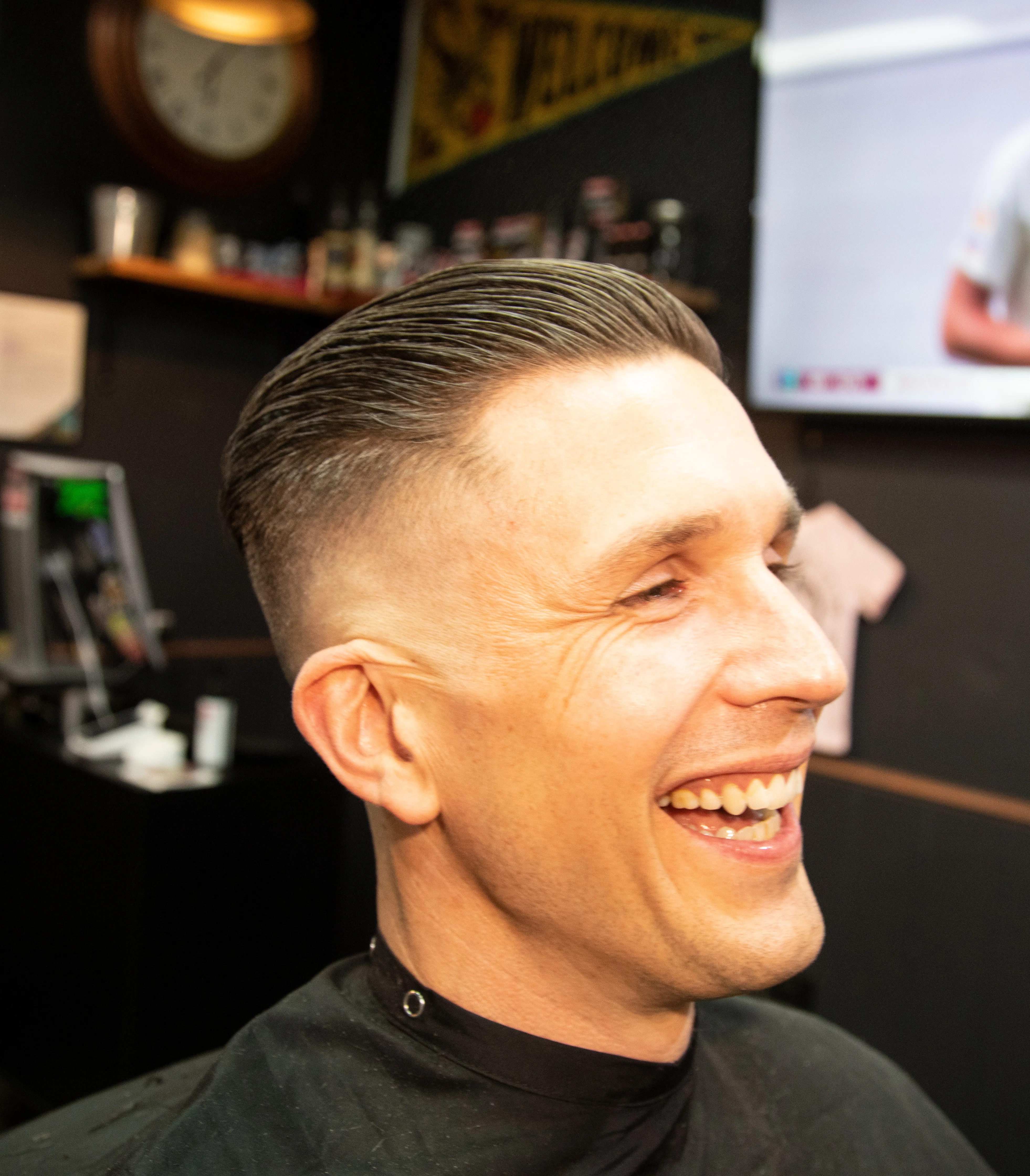 Oil-Based Pomade - Qwax - Image 3